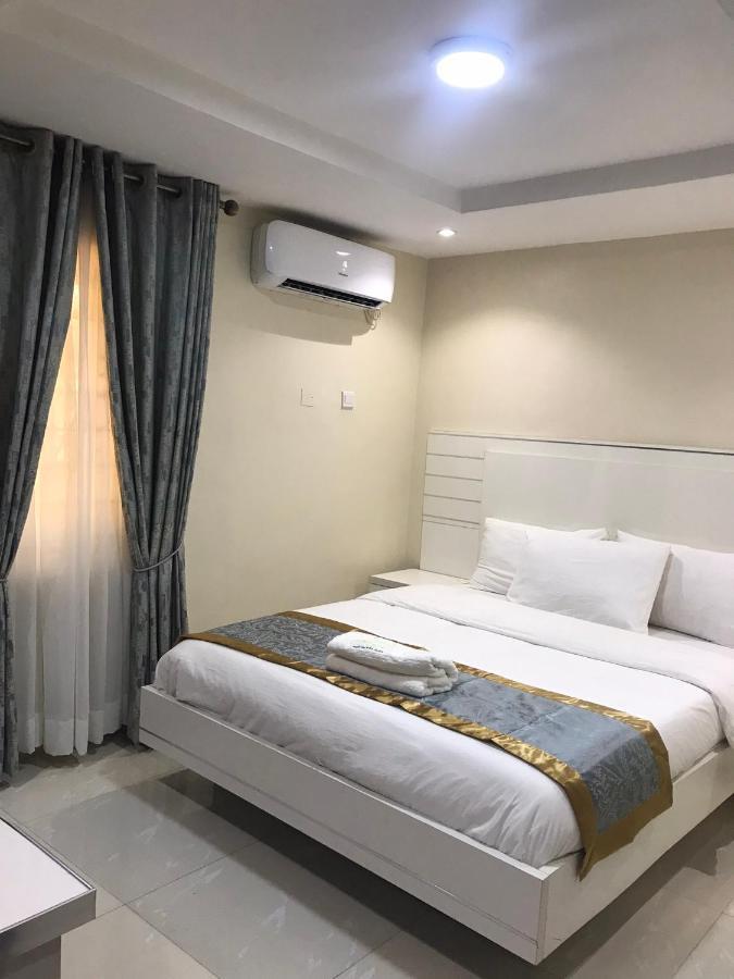 Appleville Suites Ikeja Buitenkant foto