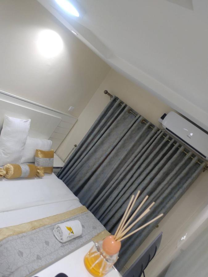 Appleville Suites Ikeja Buitenkant foto