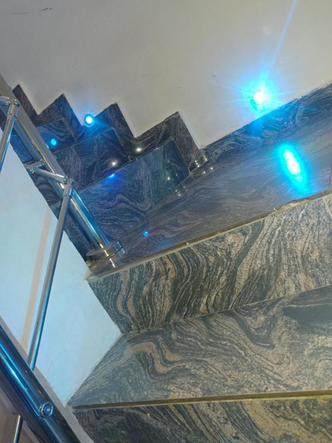 Appleville Suites Ikeja Buitenkant foto